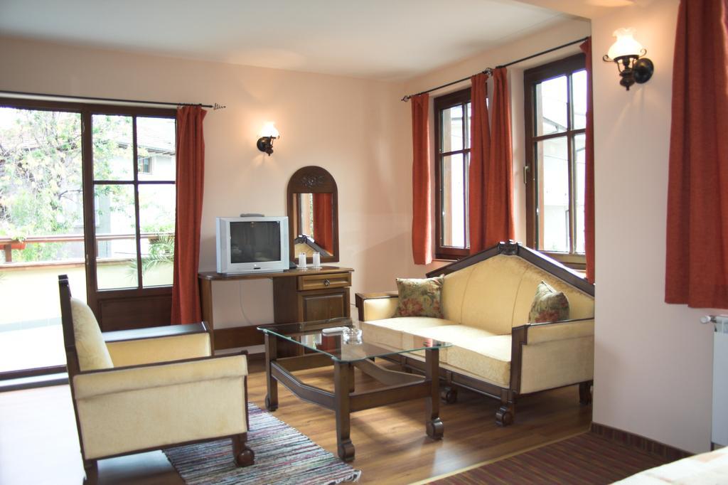 Hotel Old Times Асеновград Номер фото
